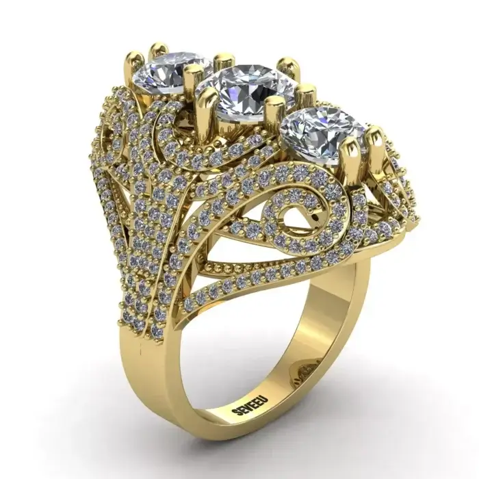 Złoty pierścionek z trzema diamentami