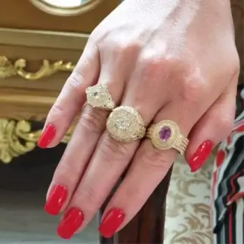 Złoty pierścionek z różowym szafirem Warszawa