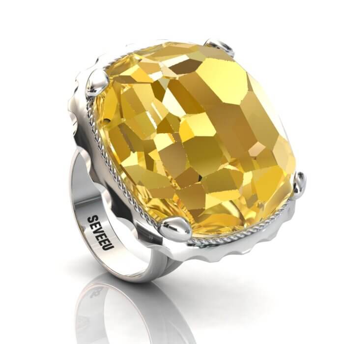 Złoty pierścionek w stylu retro (2)