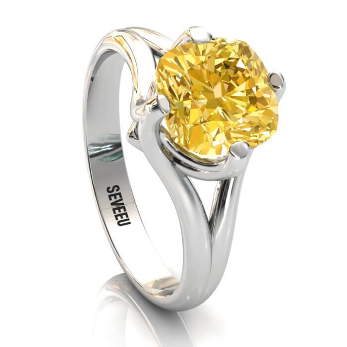 Złoty pierścionek z żółtym diamentem Cushion (1)